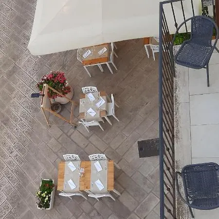 Mediterraneo Frühstückspension 3*