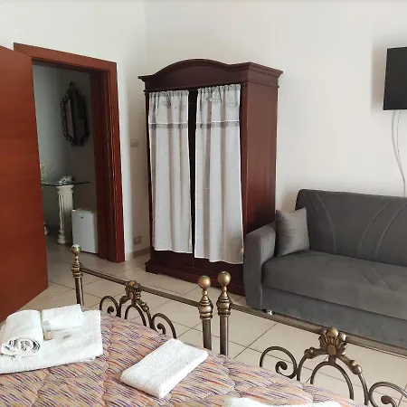 Mediterraneo Bed & Breakfast 4*