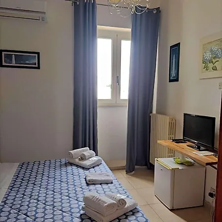 Mediterraneo Frühstückspension 3*